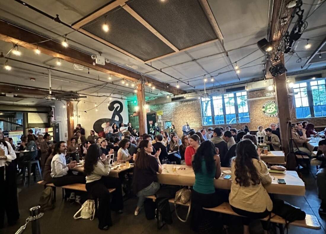A packed room of journalists, creators, and readers at Newsreel's launch event at Brooklyn Brewery.